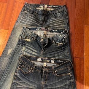 Lot of 3 Refuge distressed skinny jeans - size 8